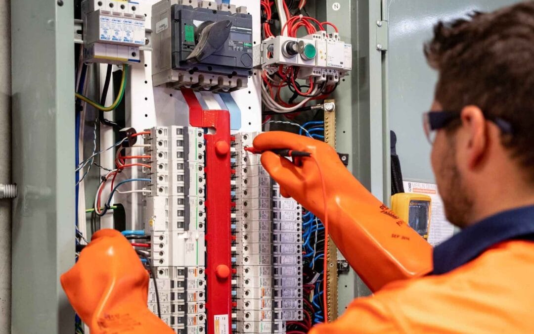 Curs d'Electricitat i Electrònica a Granollers